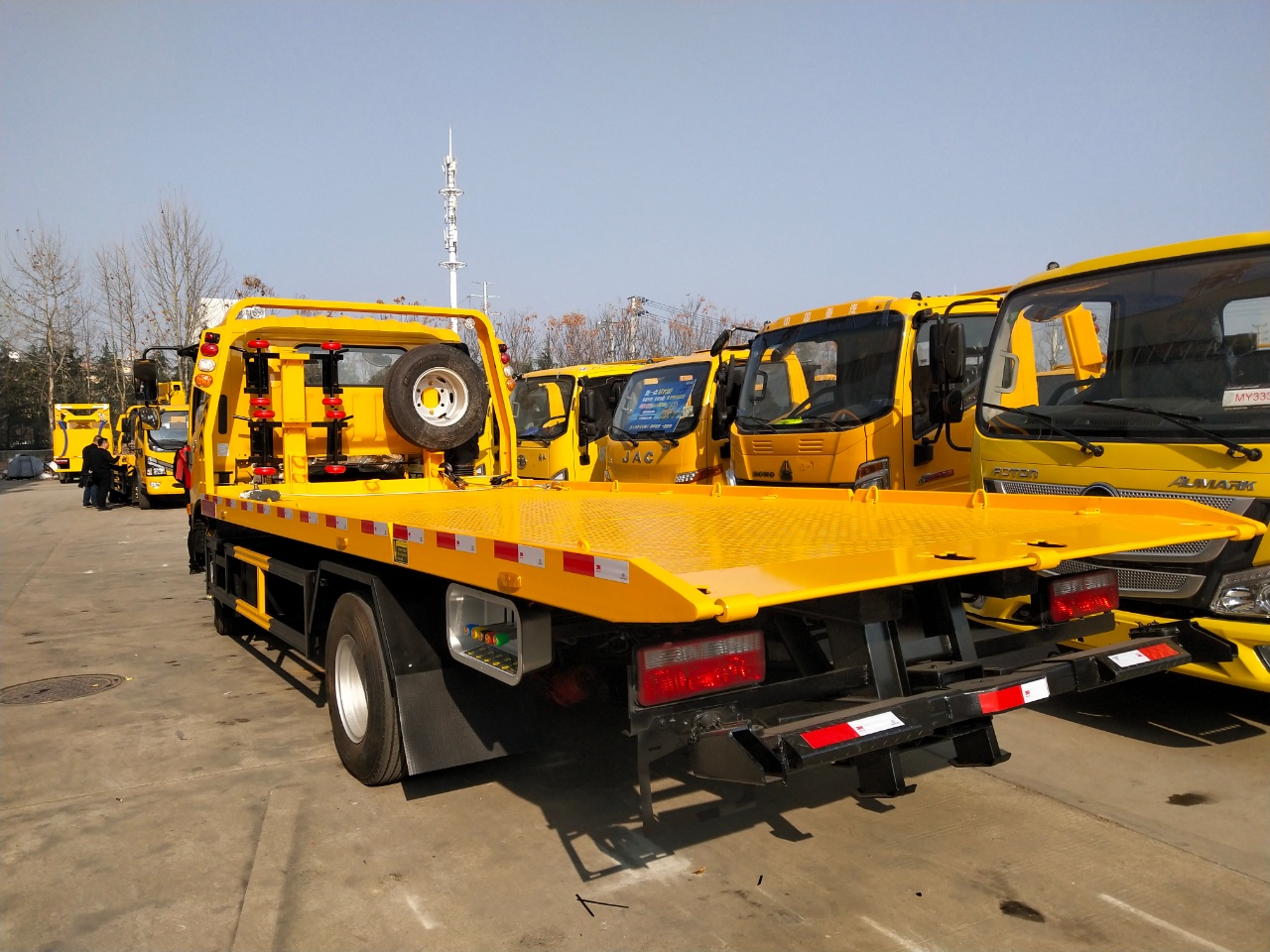 國六東風(fēng)多利卡黃牌清障車(chē)