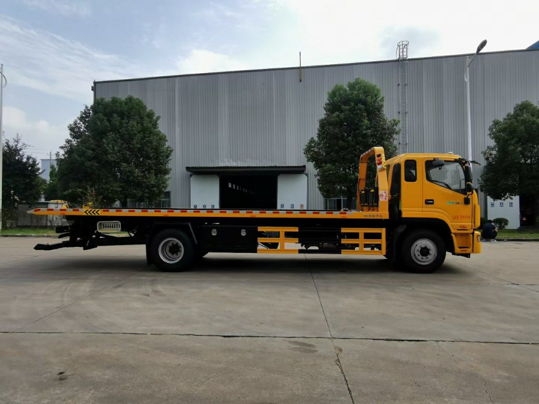 江淮國六高端一拖二大黃牌清障車(chē)