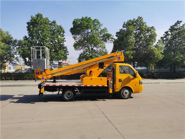 國六東風(fēng)涂逸20米高空作業(yè)車(chē)