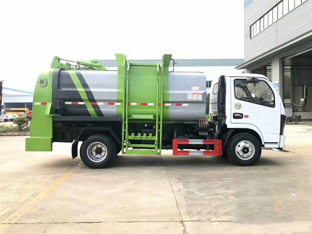 國六6方東風(fēng)D6餐廚垃圾車(chē)