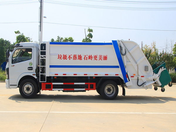 國六大多利卡 8方 壓縮垃圾車(chē)