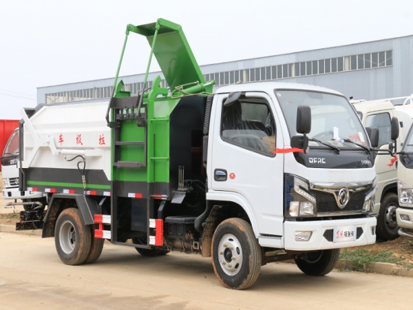 國六東風(fēng)小多利卡 5方 掛桶垃圾車(chē)