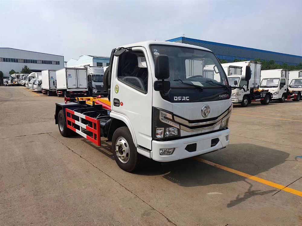 國六5方東風(fēng)D6 勾臂垃圾車(chē)