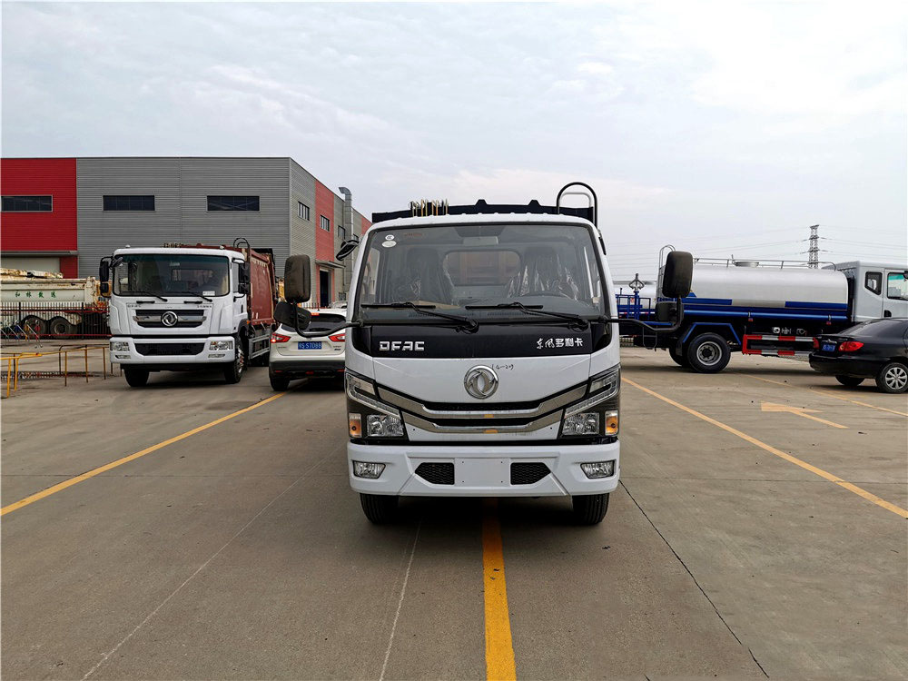 國六6立方東風(fēng)D6 壓縮垃圾車(chē)