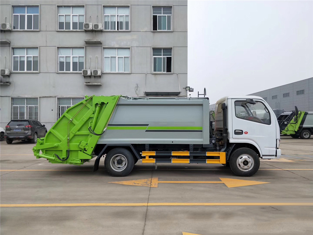 5方 地庫專(zhuān)用東風(fēng)D6 壓縮垃圾車(chē)