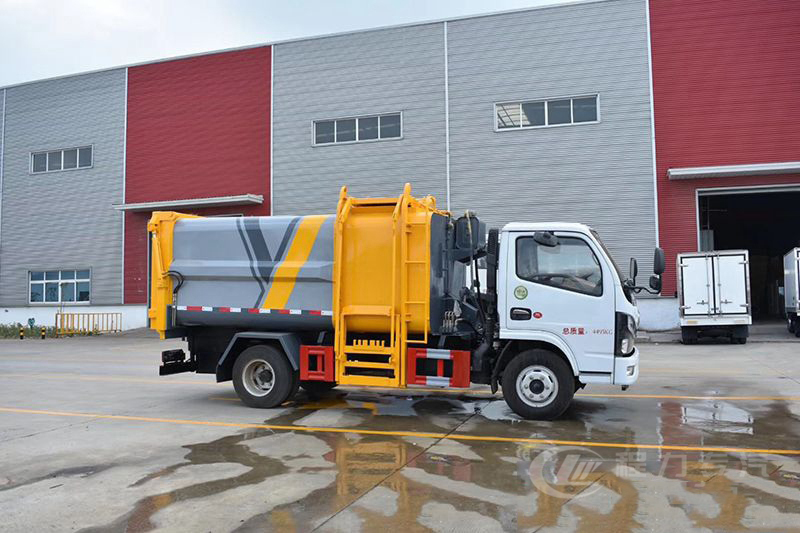 國六7方 藍牌東風(fēng)D6 側裝壓縮垃圾車(chē)