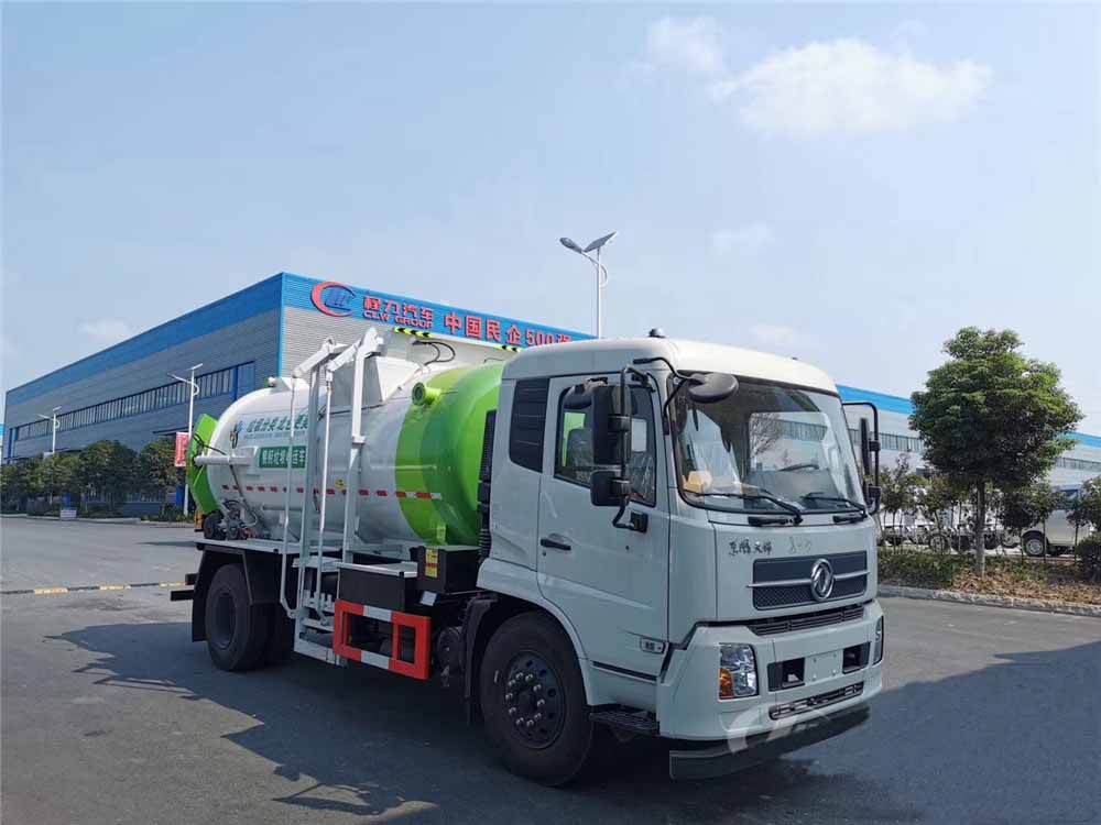 國六11方東風(fēng)天錦餐廚垃圾車(chē)