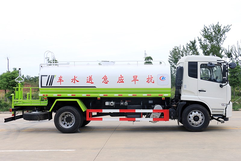 國六東風(fēng)天錦 14噸 灑水車(chē)