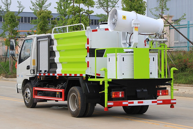 凱馬藍牌5噸多功能抑塵車(chē)