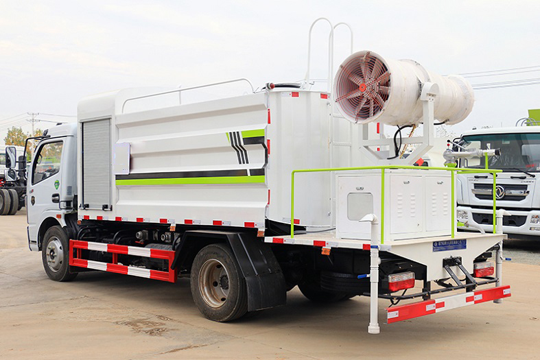 東風(fēng)大多利卡8噸抑塵車(chē)國六