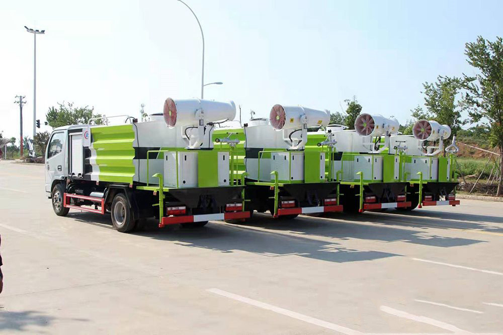 國六5方 藍牌東風(fēng)D6 抑塵車(chē)30米