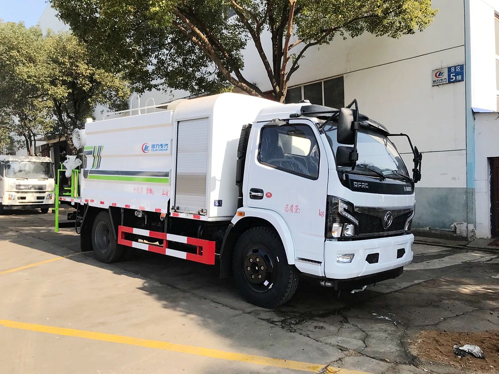 東風(fēng)凱普特多功能霧炮車(chē)國六6.5立方/30-60米霧炮