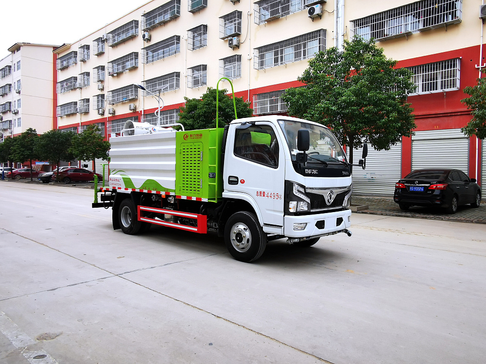 東風(fēng)小多利卡霧炮車(chē)國六4.5立方/30-40米霧炮