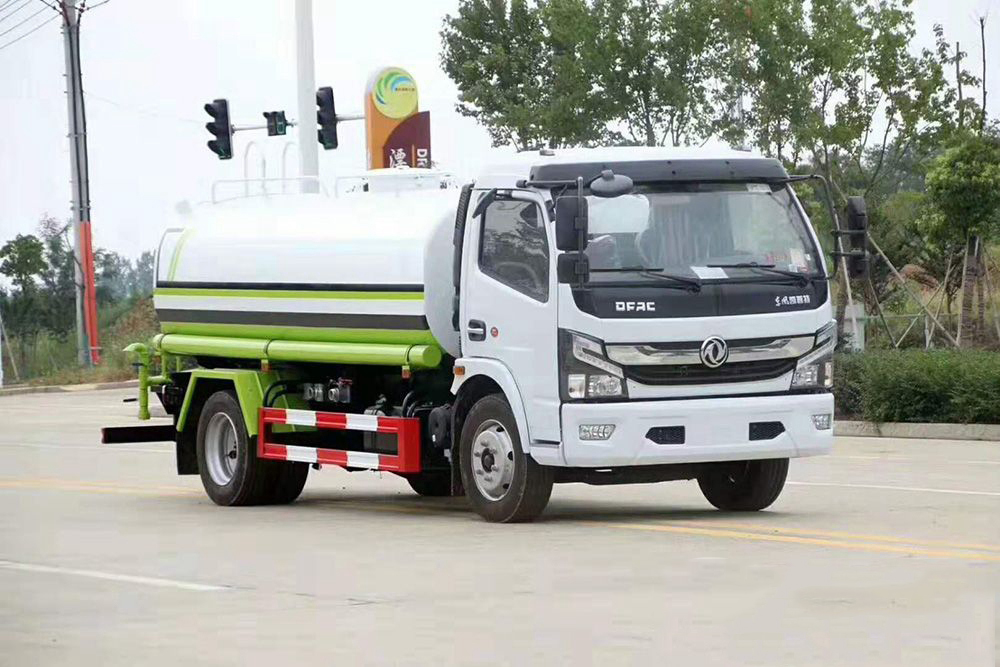 國六9立方東風(fēng)D7 灑水車(chē)
