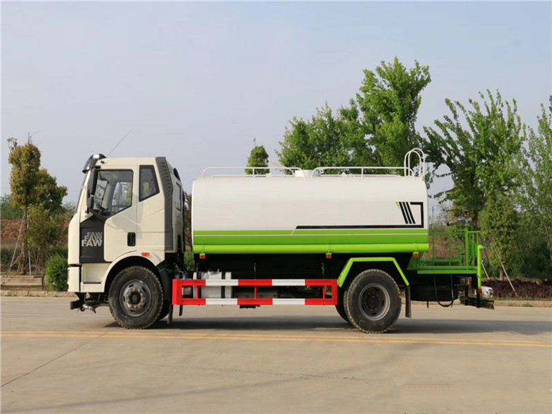 國六14方解放灑水車(chē)