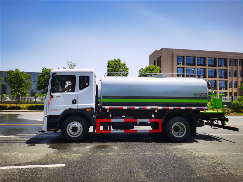 東風(fēng)D9新款10-12噸灑水車(chē)--國六系列