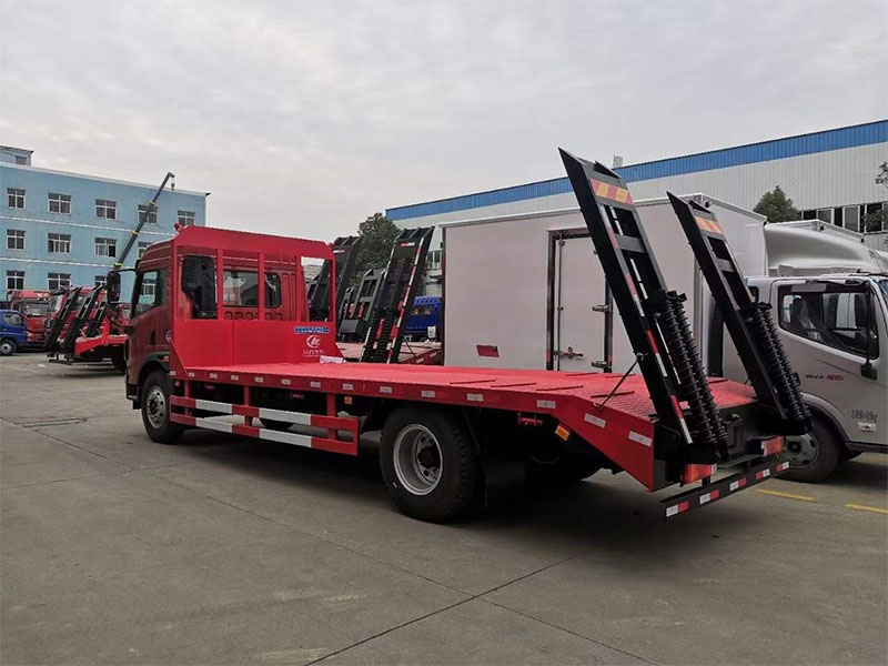 國六解放龍V單橋平板運輸車(chē)