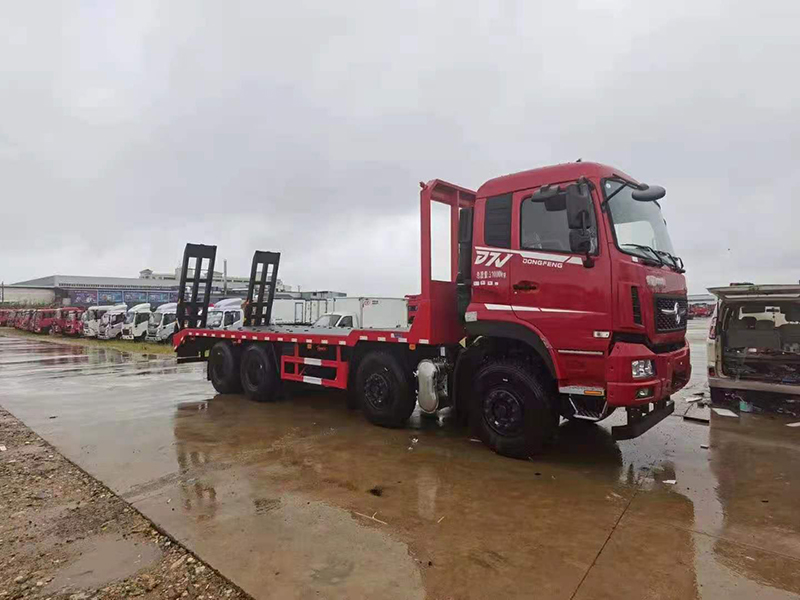 國六東風(fēng)D7V牌前四后八平板運輸車(chē)