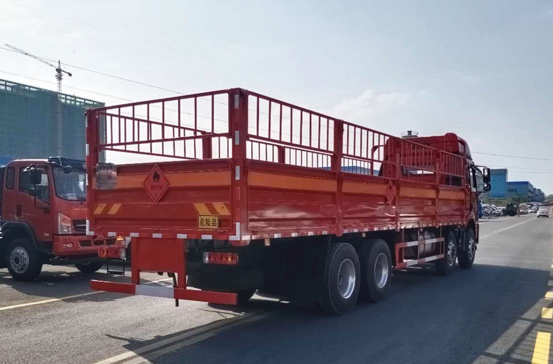 解放9.3米氣瓶運輸車(chē)