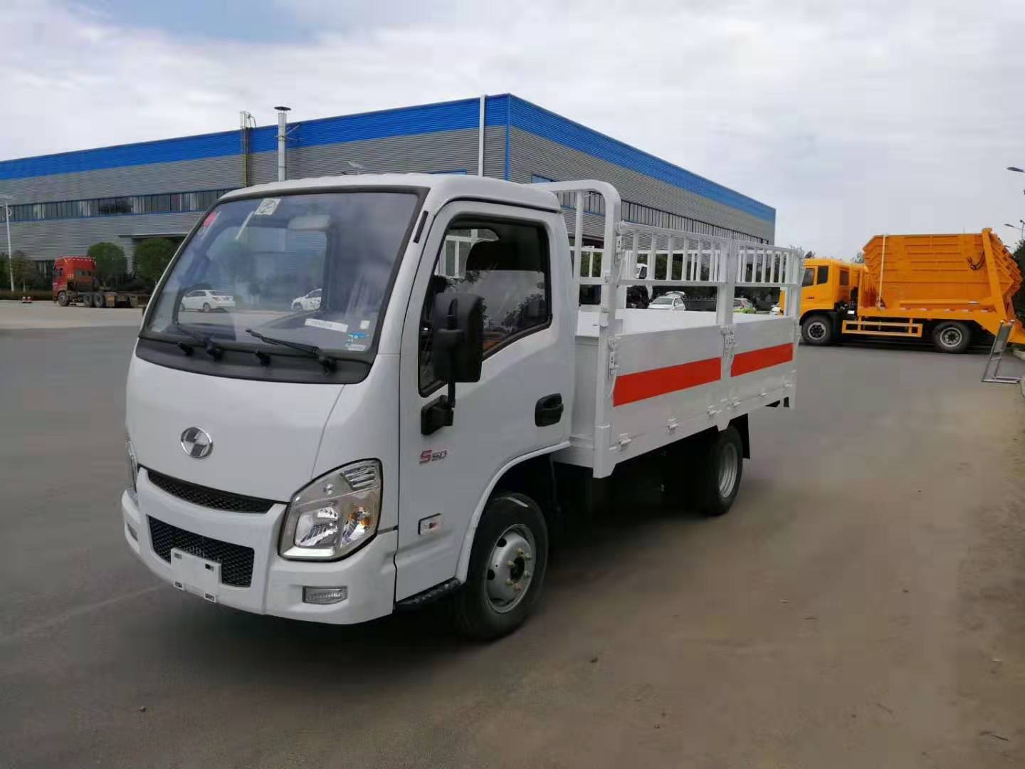 國六躍進(jìn)3.3米氣瓶運輸車(chē)