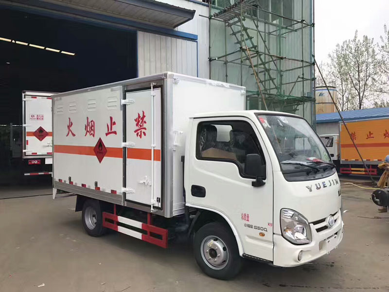 躍進(jìn)3.3米汽油（藍牌）氣體廂式車(chē)