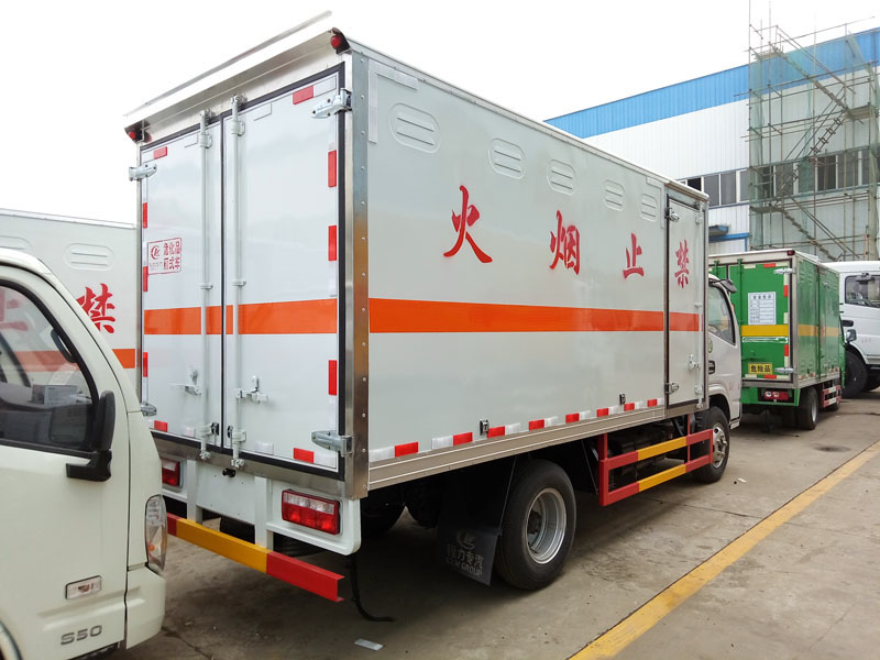 多利卡4.1米（藍牌）毒性感染性廂式車(chē)