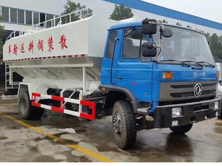 東風(fēng)153散裝飼料運輸車(chē)