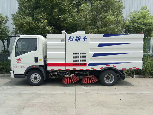 重汽掃路車(chē)國VI