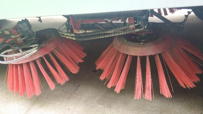 東風(fēng)大多利卡掃路車(chē)國VI