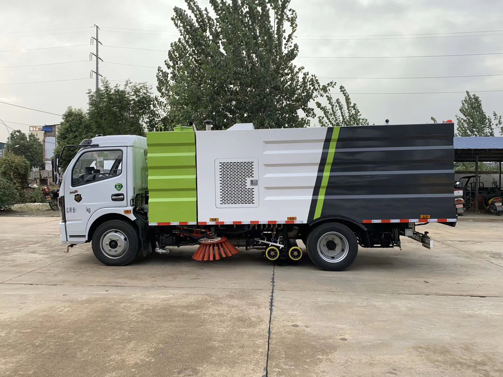 國六4方水 5方塵東風(fēng)D7 洗掃車(chē)