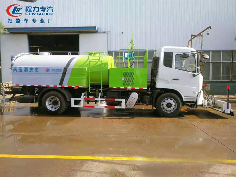國六東風(fēng)天錦路面高壓清洗車(chē)