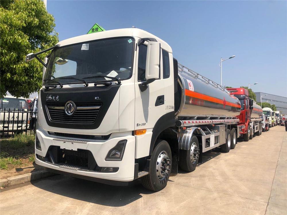 25.2國六東風(fēng)天龍前四后八鋁合金運油車(chē)