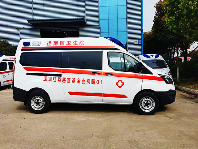 福特全順V362自動(dòng)檔負壓救護車(chē)
