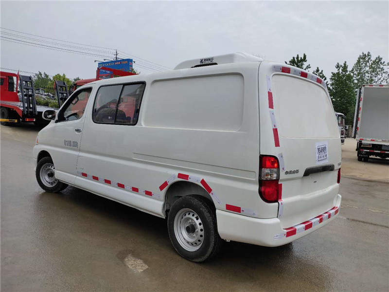 國六 金杯雙排新快運面包冷藏車(chē)