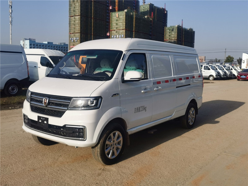 國六 華晨金杯新海獅X30面包冷藏車(chē)