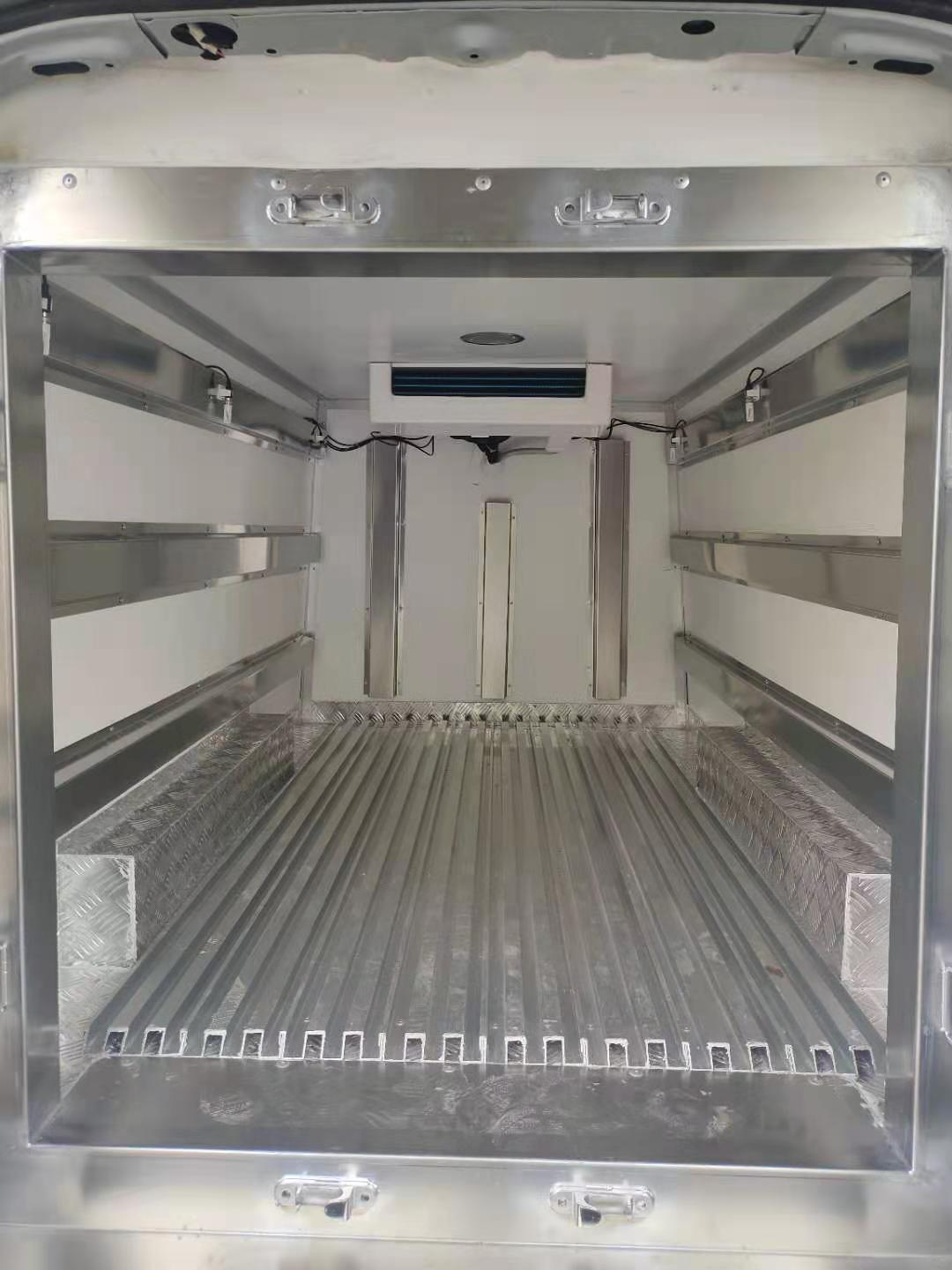 國六 江淮瑞風(fēng)M3冷鏈車(chē)