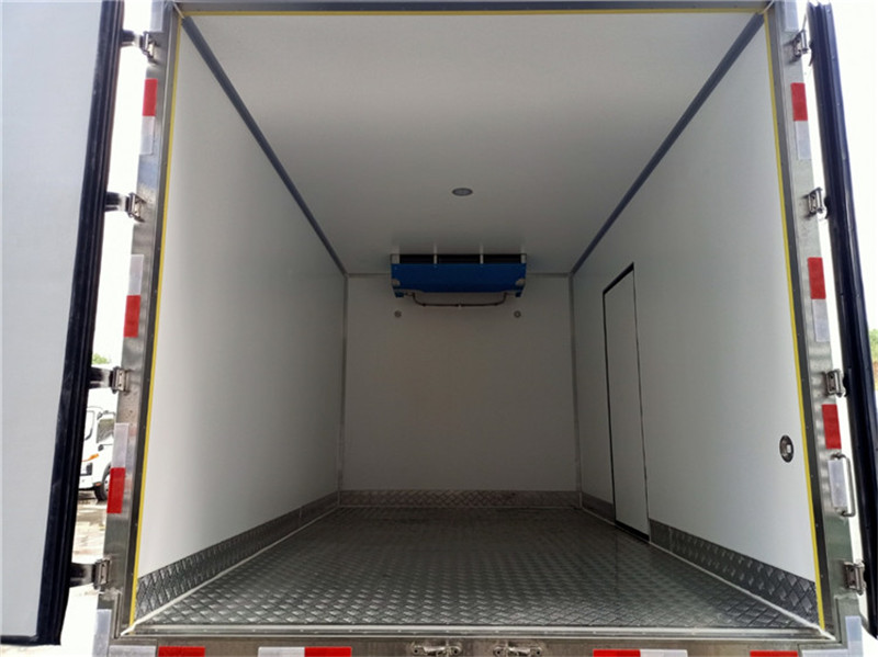 國六 福田奧鈴CTS（156馬力冷藏車(chē)）